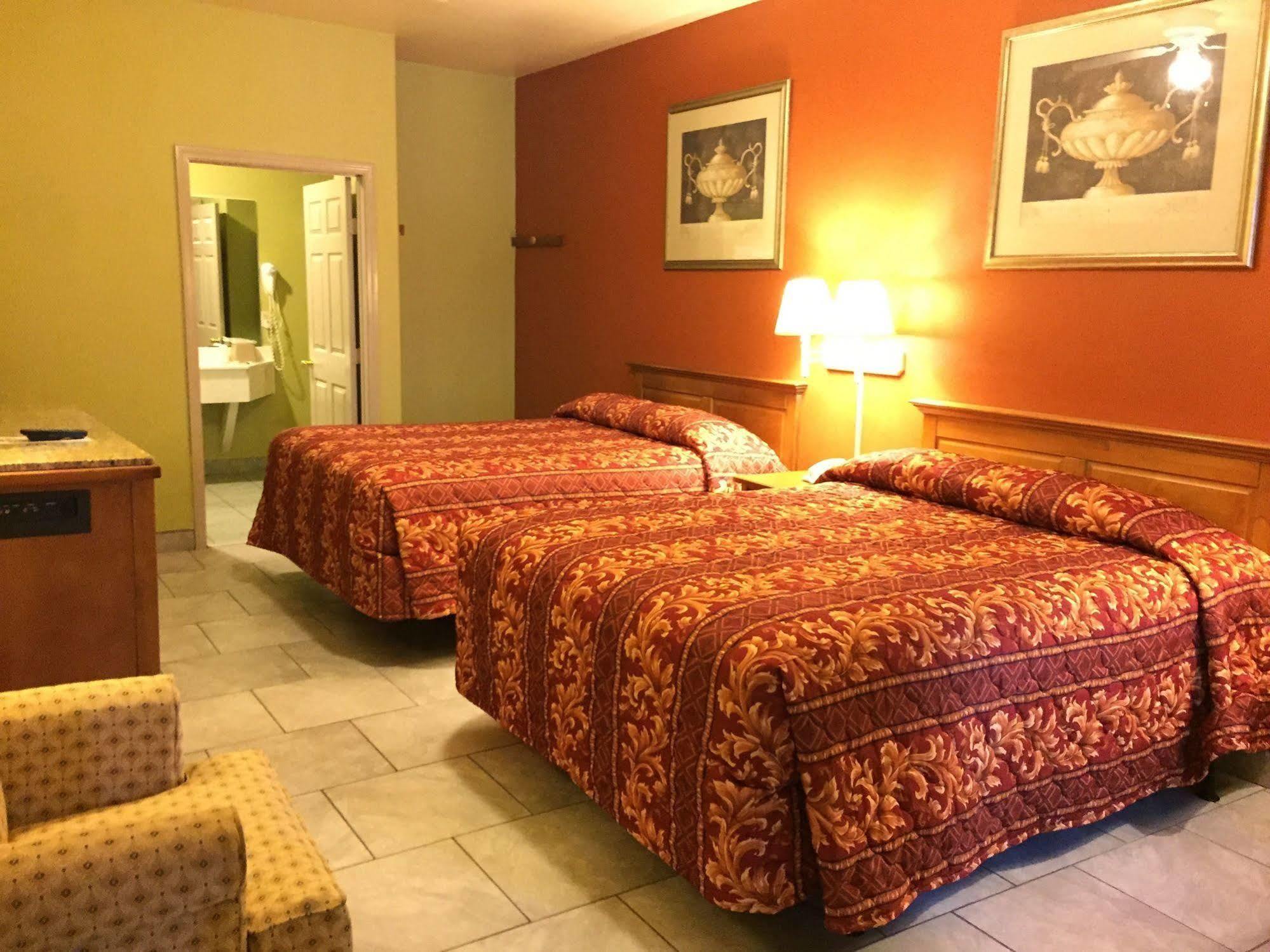 Boca Chica Inn And Suites Brownsville Exterior photo