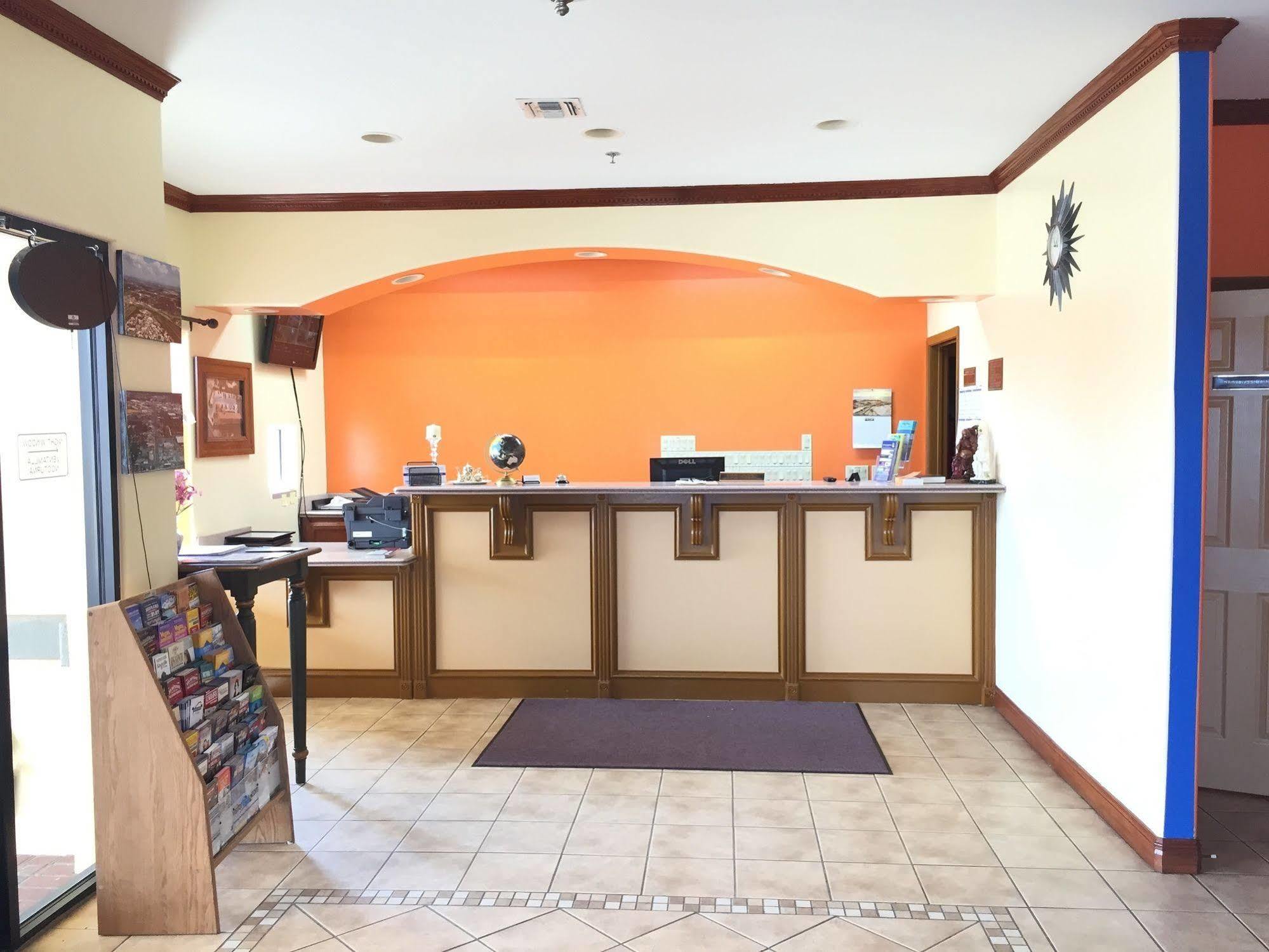 Boca Chica Inn And Suites Brownsville Exterior photo